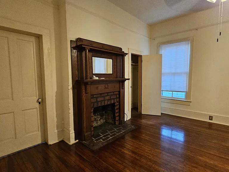 234 SW 2nd Pl — Photo 7