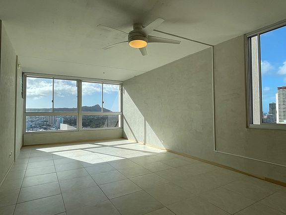 4th image of 2740 Kuilei St APT 2403