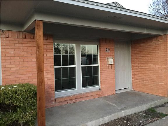 4th image of 811 Miranda Dr