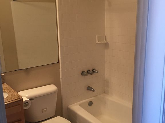 3rd image of 2331 E 10th St APT 304