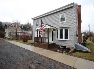 180 Main St, Julian, PA 16844
