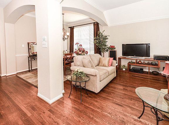 3rd image of 2516 White Owl Dr