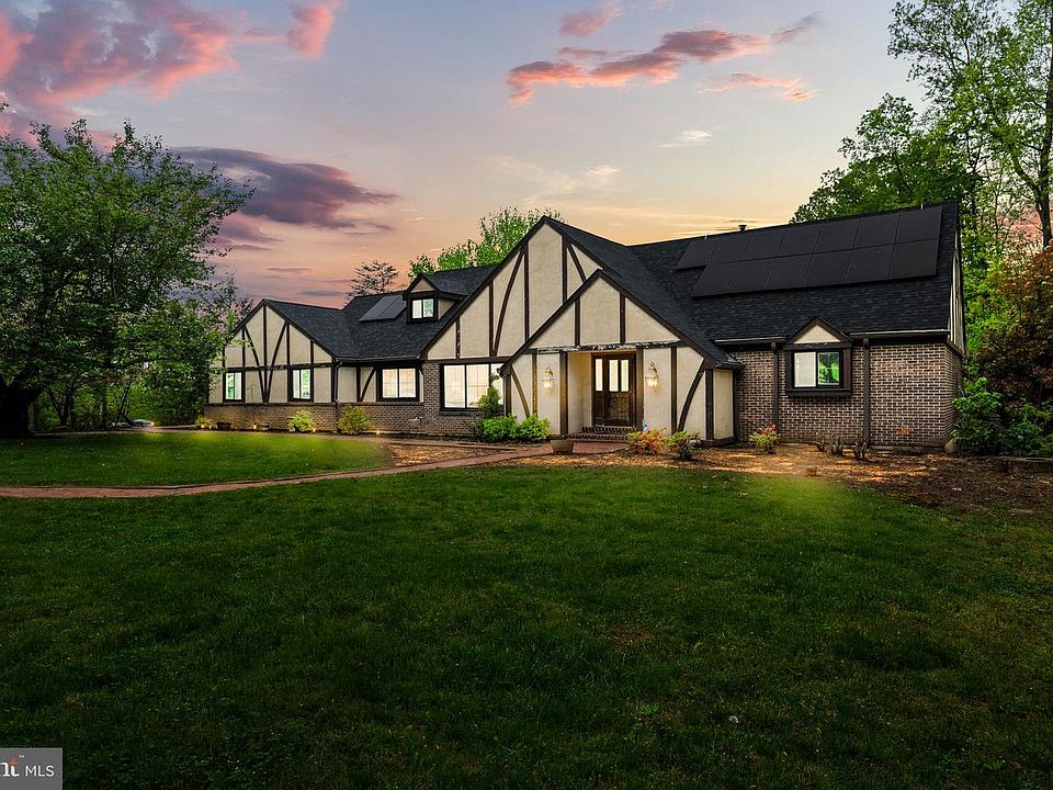 1st image of 41 Devon Dr