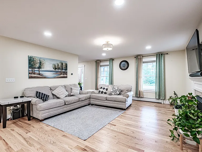 44 Gristmill Ln — Photo 9