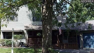 3rd image of 18698 Lake Dr