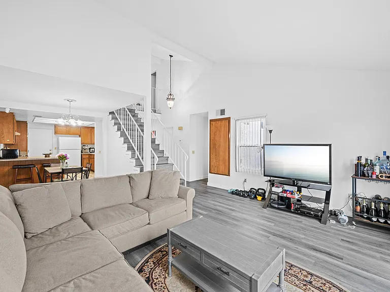 12168 Mount Vernon Ave — Photo 19