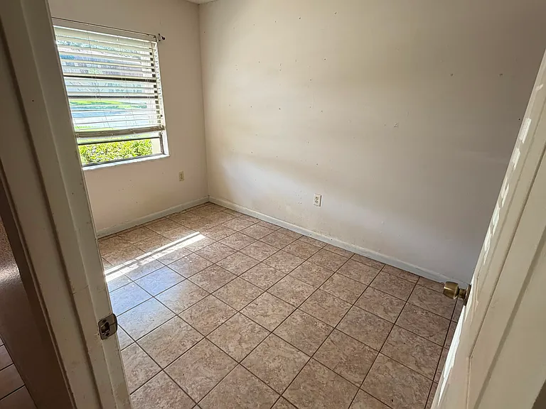 6088 Topher Trl — Photo 4