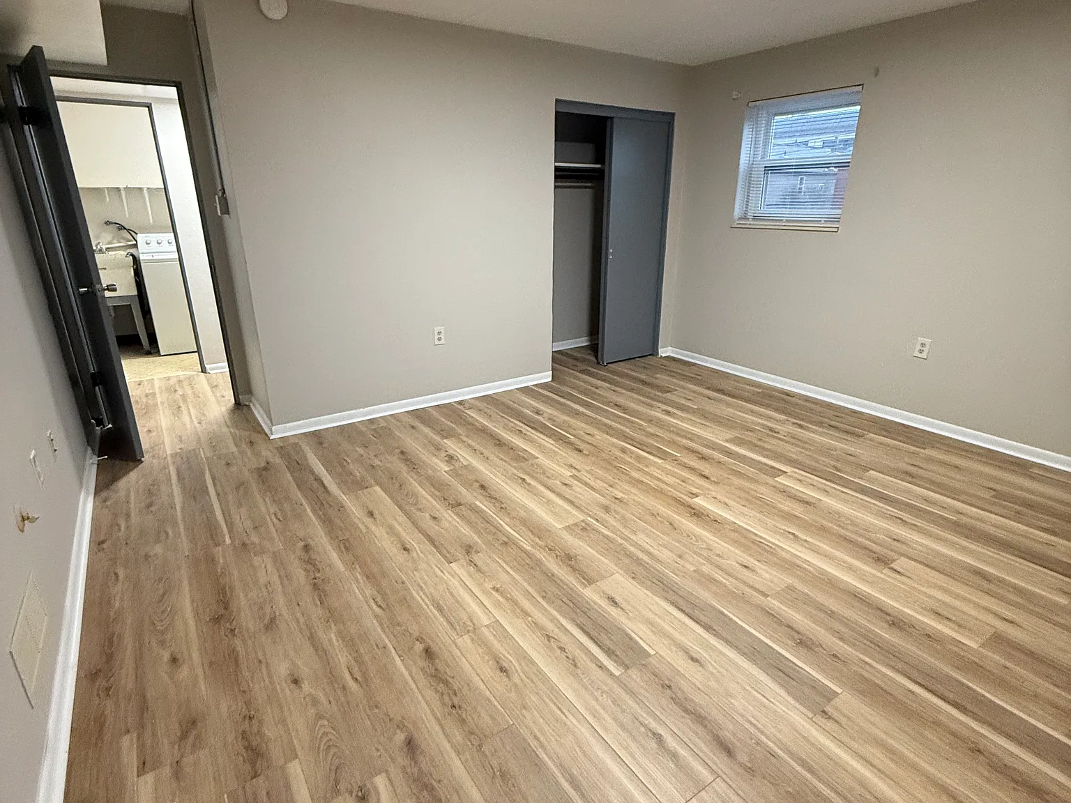 1141 Dohrman St — Photo 4