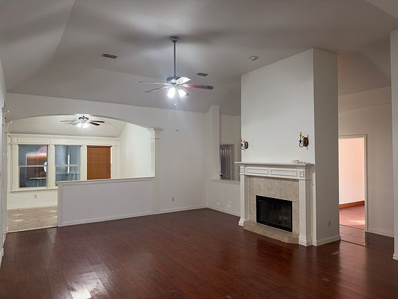3rd image of 3504 Ponderosa Dr