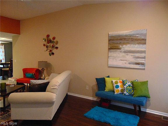 5th image of 8025 Oak Tree Dr S