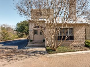 190 Oakwell Farms Pkwy, San Antonio, TX 78218