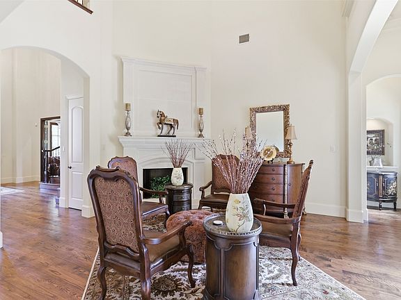 5th image of 1861 Sunset Ct