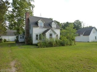 4716 Hipps Hollow Rd, Eau Claire, MI 49111