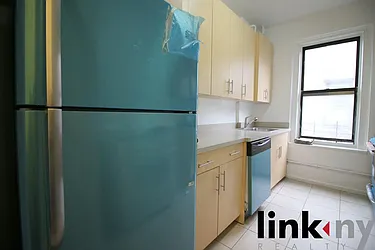 Rented by Link NY Realty