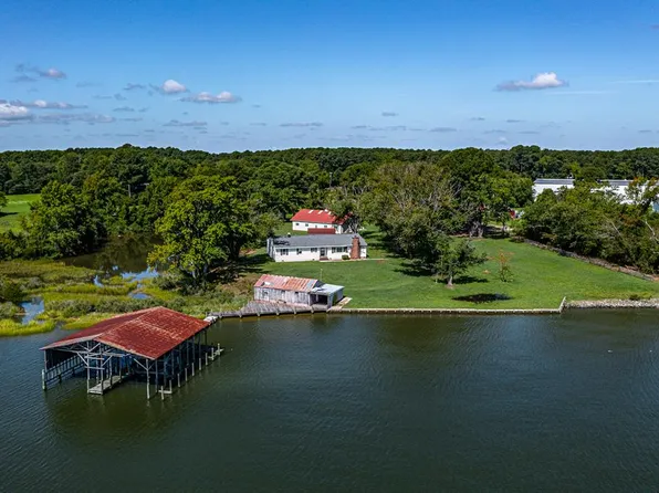 2998 Fairport Rd, Reedville, VA 22539