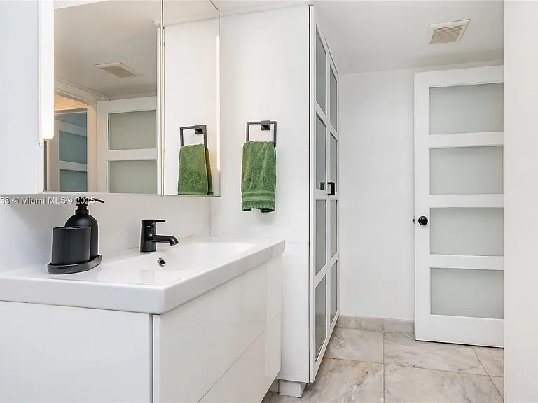 195 Sunrise Dr #1 — Photo 20