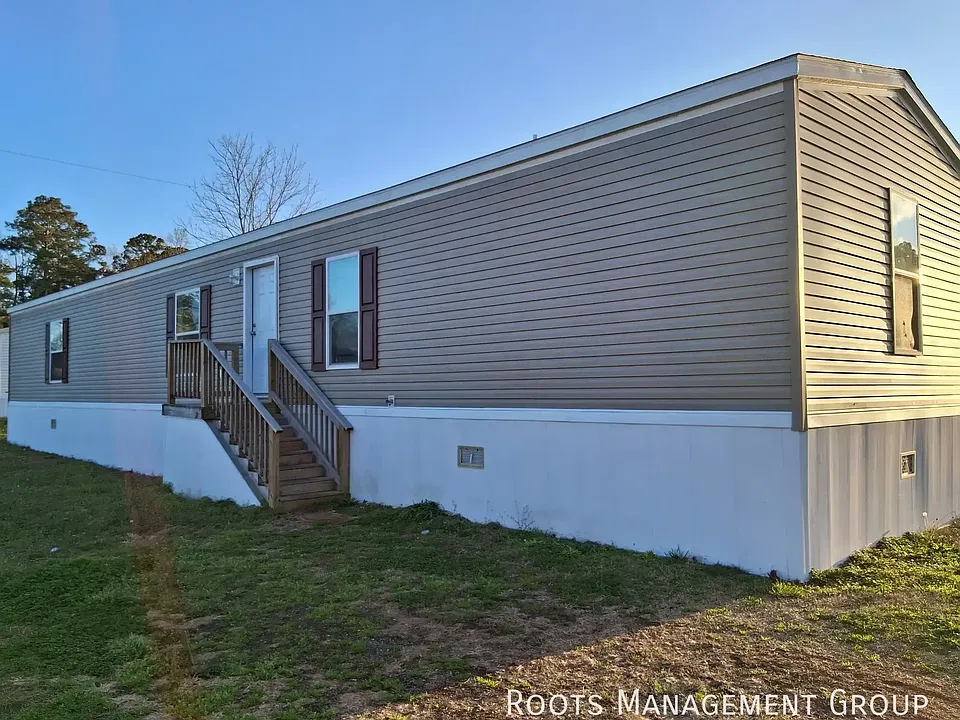 6 Douglas Dr #6D