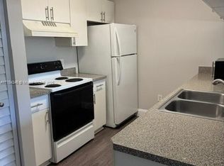 420 S Park Rd #2110, Hollywood, FL 33021