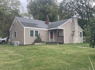 116 N Wall St, Griggsville, IL 62340