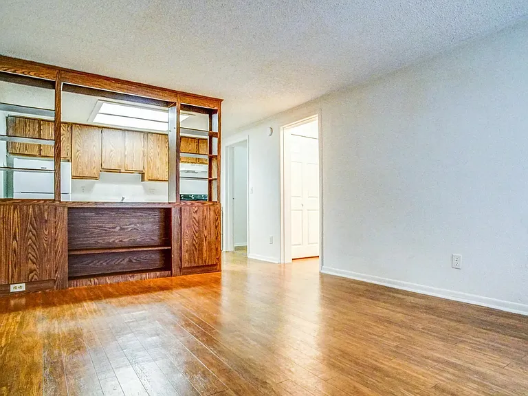 Curiosity Creek Apartments — Photo 5