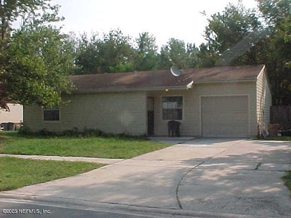 2nd image of 2639 Kenwood Dr E