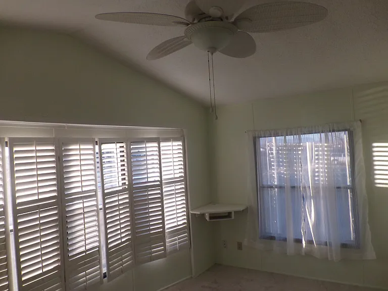 886 S Dante Dr — Photo 7