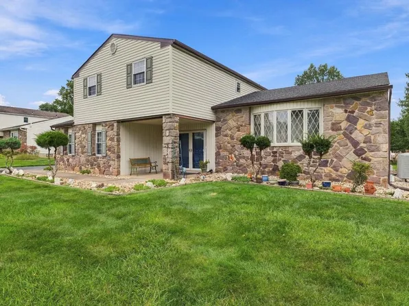 55 Nancy Dr, Richboro, PA 18954