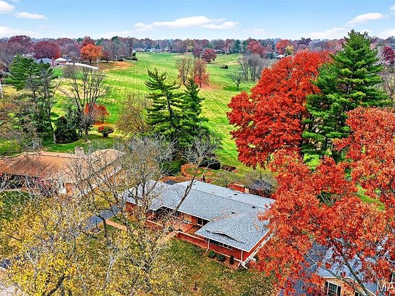 3rd image of 14047 Camberra Ct