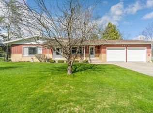 8816 S Maple City Rd, Maple City, MI 49664