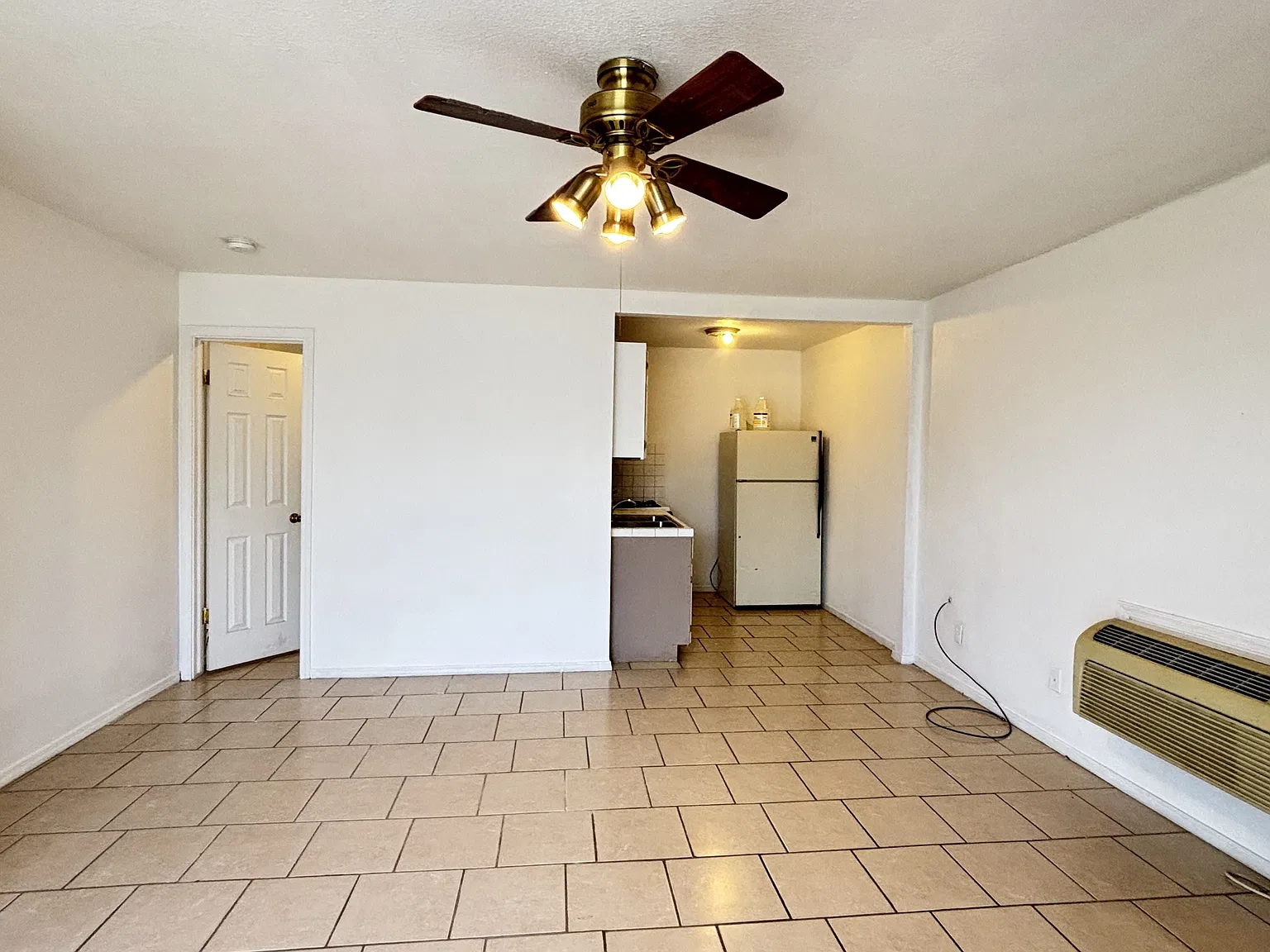 605 Meadow Road Unit 1 - 1 — Photo 3