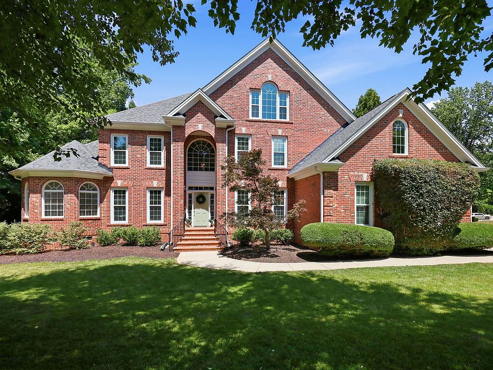 1st image of 1308 Ballyclare Ct