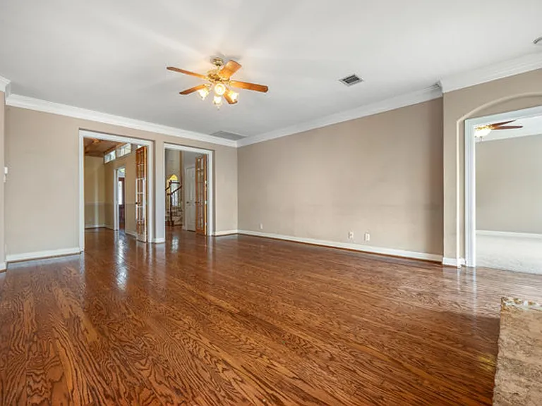 410 Cadence Hl — Photo 6