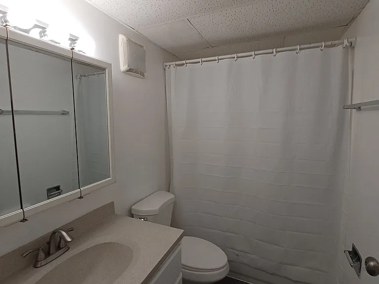 3701 James St #1E — Photo 6