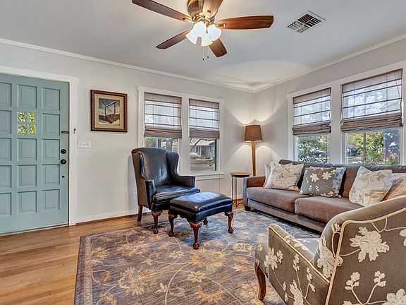 5th image of 312 E Burbank St