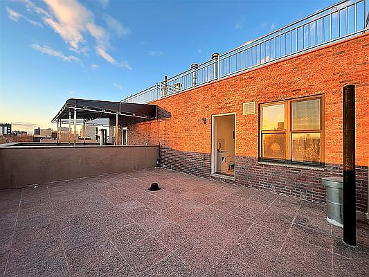 1st image of 907 59th St #5