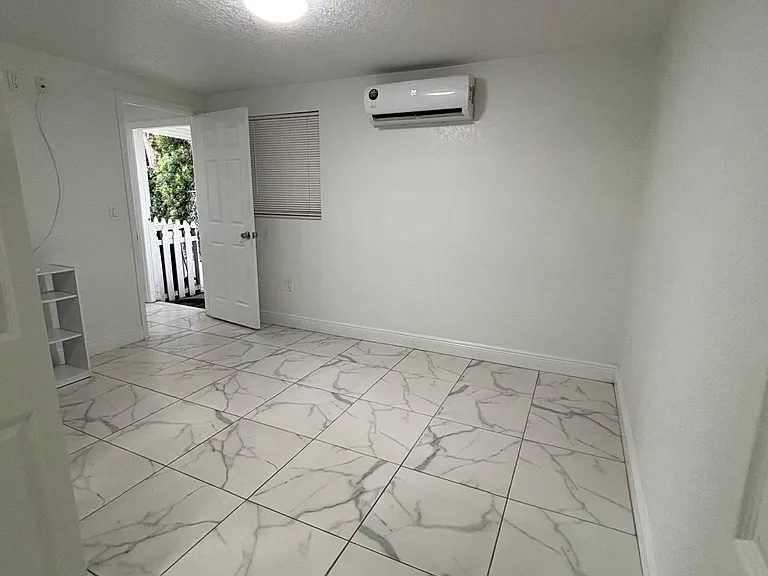Skyview Dr — Photo 6