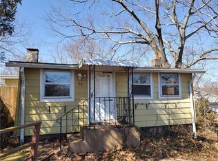 30 Cliff St, East Haven, CT 06512