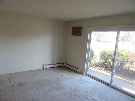 3rd image of 12817 Carriage Ln APT 2