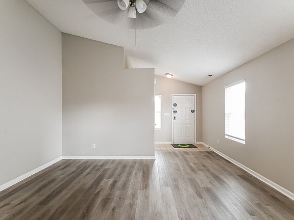 4th image of 15519 Sandlands Cir