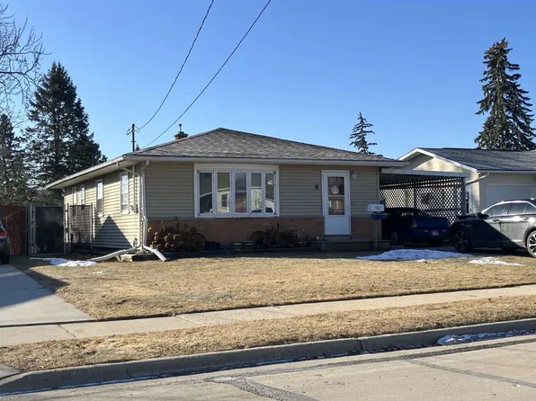 211 Burchard Street, Beaver Dam, WI 53916