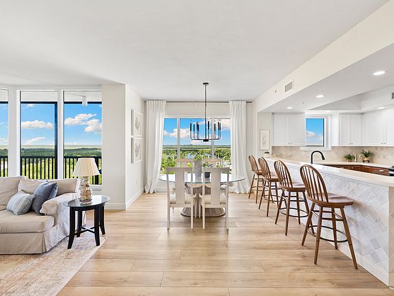 3rd image of 1065 Borghese Ln APT 706
