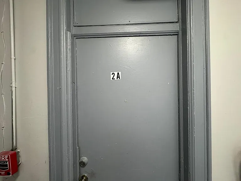 34 Coles St #2A — Photo 4