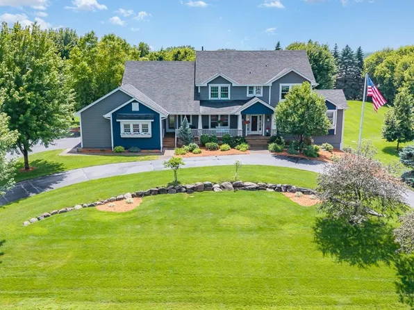 2605 Thoroughbred Ln, Long Lake, MN 55356