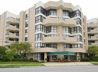 110 Park Rd APT 201, Burlingame, CA 94010