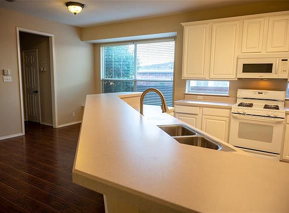 5th image of 7112 Stone Canyon Ct