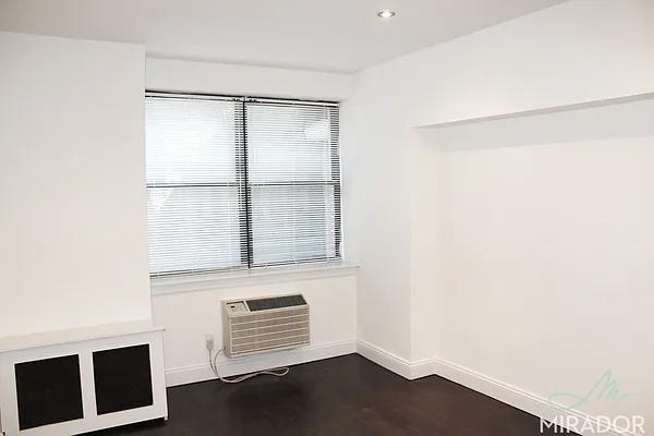 Rented by Mirador Real Estate | media 37