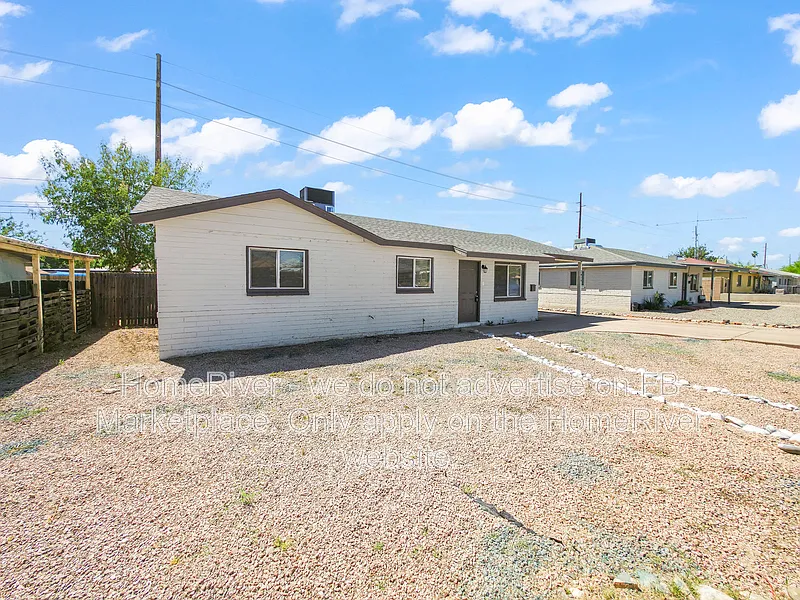Building Photo - 2819 W Montebello Ave