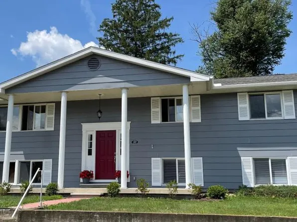 107 Pine St, Russell, PA 16345