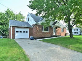 2905 Silver Lake Cir, Cuyahoga Falls, OH 44223