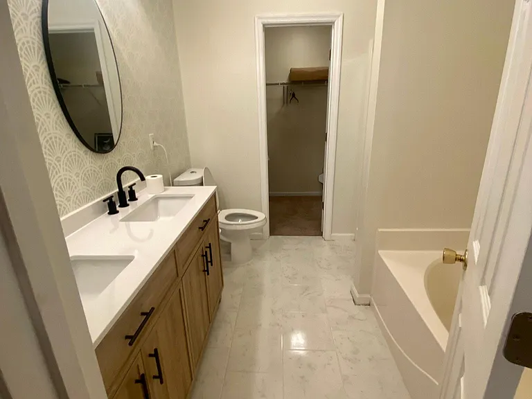 2158 Franklin St — Photo 18
